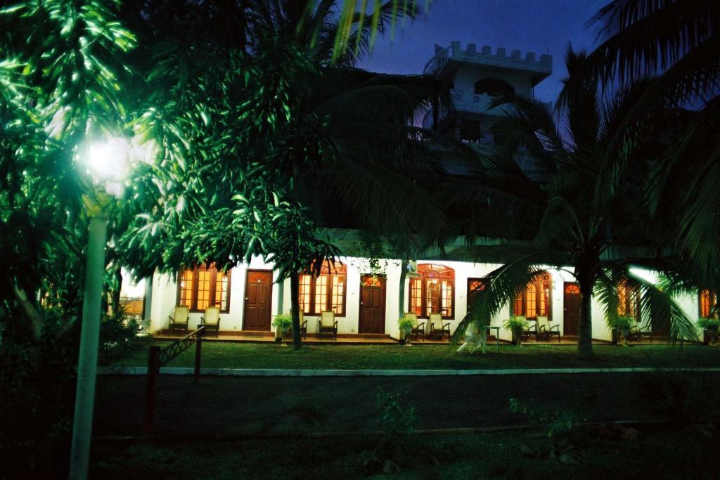 Hotel Lagoon Paradise Negombo Habitación foto