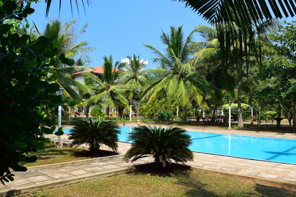 Hotel Lagoon Paradise Negombo Exterior foto
